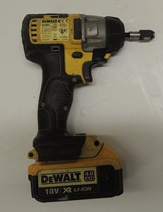 Akutrell DeWalt DCF895 + aku 4,0Ah (3 foto / 5)