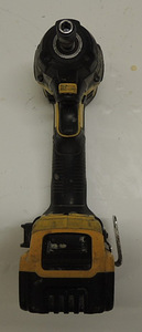 Akutrell DeWalt DCF895 + aku 4,0Ah (5 foto / 5)