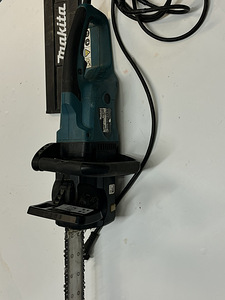 Электропила Makita UC3551A, 2000W (6 фото из 6)