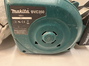 AkuTolmuimeja Makita BVC350 + Aku 5.0Ah (4 foto / 5)