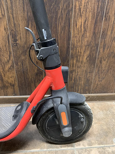 Электро-самокат Segway Ninebot D38E + зарядка (4 фото из 5)