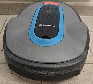Robotniiduk Gardena Sileno Life 1250 + karp + otsikud (3 foto / 7)
