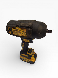 Гайковерт Dewalt DCF900 + АКУ 5,0АЧ (2 фото из 4)