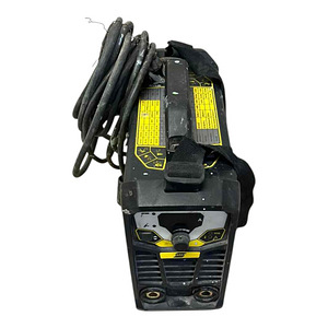 Keevitusmasin ESAB Rogue ES 150i (4 foto / 4)