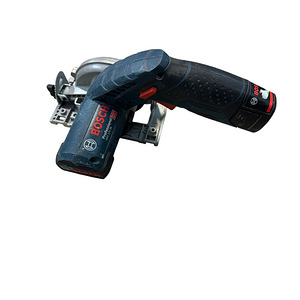Циркулярка Bosch GKS 12V-26 + Аку 2.0Ач (3 фото из 4)