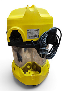 Пылесос Karcher WD 3 (3 фото из 5)