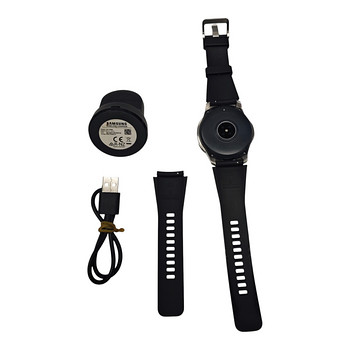 Смарть-часы Samsung Galaxy Watch SM-R800 + зарядка + ремешок