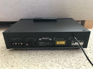 Denon DCD-1290 (CD-плеер) (3 фото из 3)