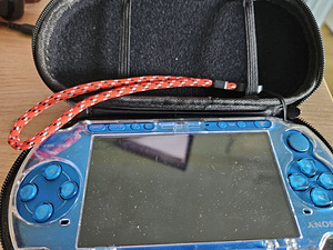 PSP 3000 (2 фото из 4)
