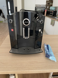Jura Impressa C60 kohvimasin (1 foto / 1)