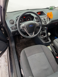 Ford Fiesta (1 foto / 5)