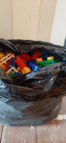 LEGO (KESKMISE SUURUSEGA)