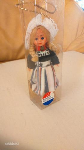 Новая коллекционная кукла в народном костюме Голландии (фото #1)