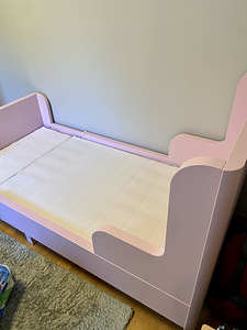 Ikea voodoo madratsiga (3 foto / 3)