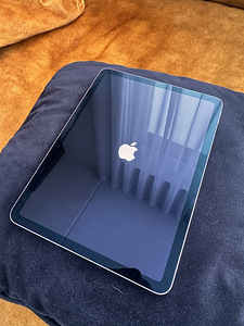 iPad Air Wi-Fi 64GB Space Grey (3 фото из 7)