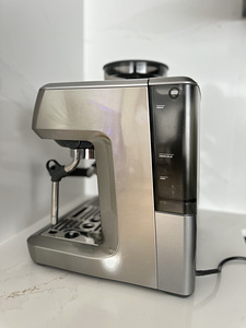 Sage Barista Touch SES880 kohvimasin (3 foto / 10)