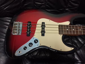 S. Galaner Jazz Bass Redburst (1 foto / 6)