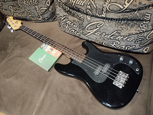 Samick “Spaghetti” logo Medium Scale Precision Bass (3 foto / 9)