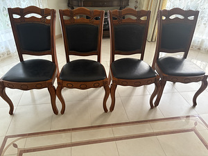 4 puidust/nahast tooli (1 foto / 3)