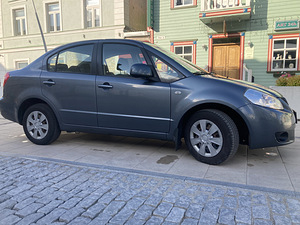 Suzuki sx4 (8 фото из 10)