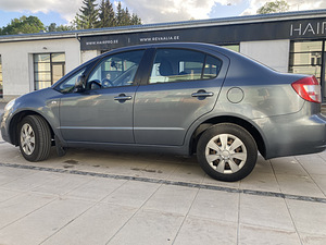 Suzuki sx4 (9 фото из 10)
