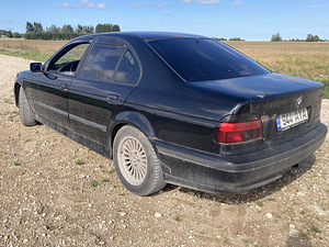 BMW 535i (6 фото из 10)