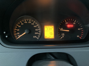 Mersedes-Benz Vito (8 foto / 10)