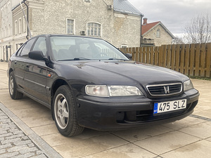 Honda Accord (1 foto / 11)