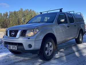 Nissan Navara (1 foto / 10)
