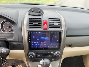 Honda CR-V (9 фото из 15)