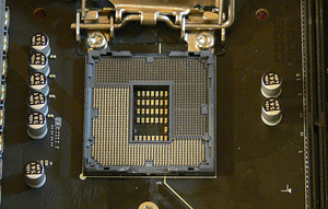 MSI MAG Z590 Tomahawk, i7-11700, DDR4 16GB, SSD M.2 256GB (7 foto / 10)