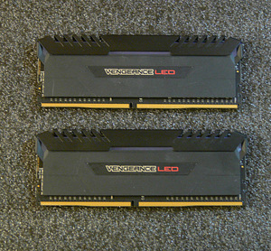 ASUS TUF Gaming Z490-Plus, i5-10500,DDR4 16GB,SSD M.2 250GB (7 foto / 10)
