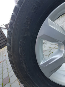 Hilux 4 шт. (6 фото из 7)