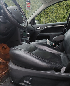 Ford Mondeo 2.2 114kW (6 foto / 9)