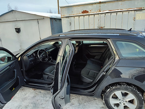 Skoda Superb (3 фото из 4)
