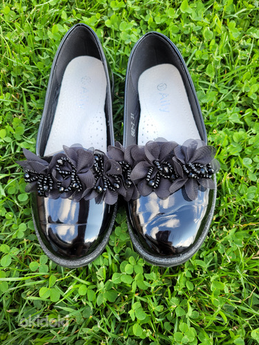Формальные туфли для девочки, размер 31. (фото #1)