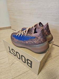 Adidas Yeezy Boost 380 Azure 42 2/3 (2 foto / 4)