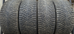 R22 Michelin X-Ice North 4 285/45/22 - 95% naelad (1 foto / 1)