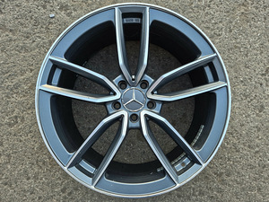 R20 Mercedes AMG samalaiad 5x112 (1 foto / 4)