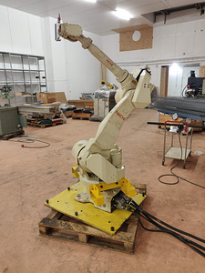 Tööstusrobot Nachi MC50 2015a (7 foto / 9)