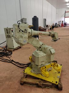 Tööstusrobot Nachi MC50 2015a (9 foto / 9)