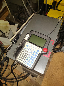 Tööstusrobot Fanuc LR Mate 100i MODEL B, 2001a (4 foto / 5)