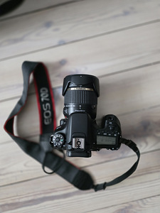 Canon EOS 70D (2 foto / 8)