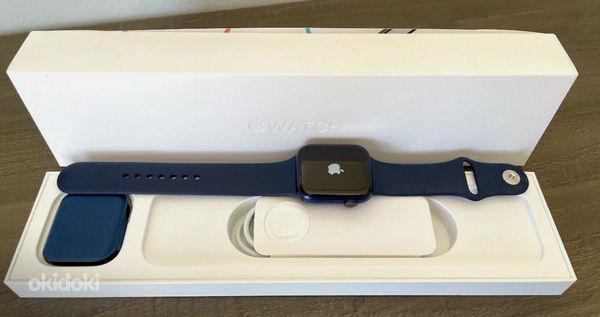 Apple Watch 6 GPS+Cellular 44 мм темно-синий