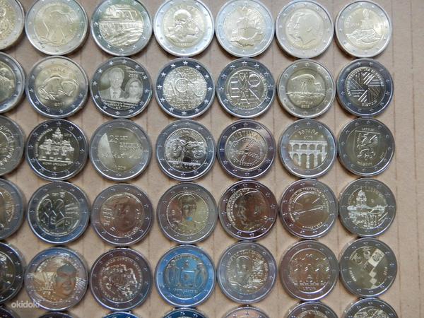 100 различных памятных монет (фото #3)