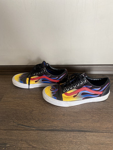 Vans тениски (3 фото из 4)