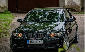 M/V BMW e93 330d (7 foto / 9)