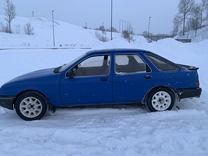 Ford Sierra 2.0iS LSD (6 foto / 9)