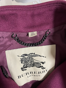 Оригинальный тренч Burberry (5 фото из 6)