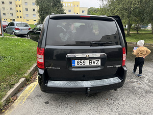 Chrysler Grand Voyager (5 foto / 7)
